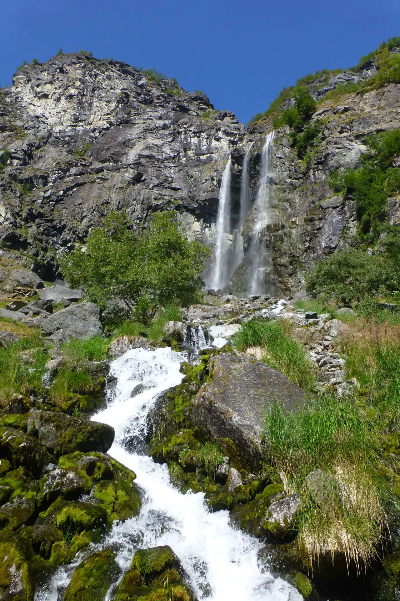 Aurlandsdalen: Wasserfälle und Wildbäche
